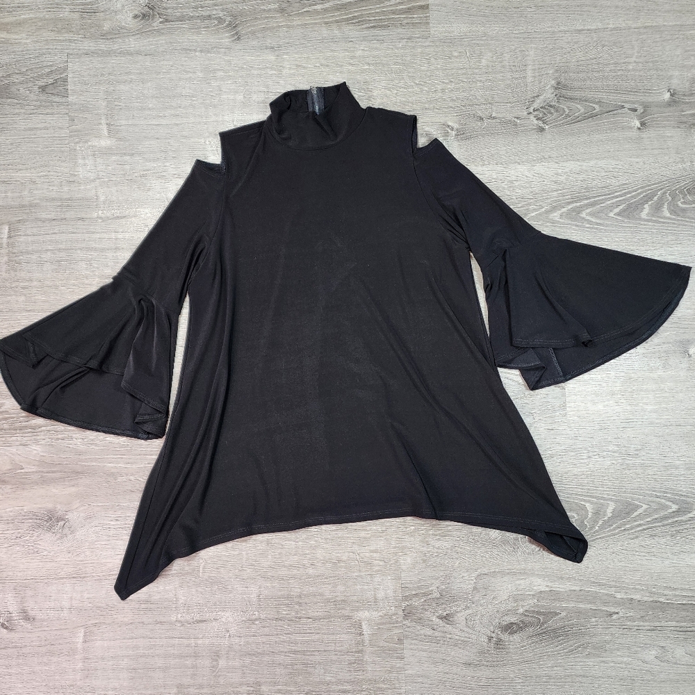 IC By CONNIE K Black Cutout Tunic Top Bell Sleeve Medium - Picture 2 of 6